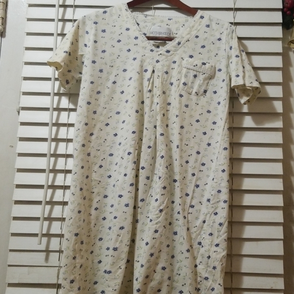 Motherhood Other - MOTHER MATERNITY NURSING GOWN 100% COTTON SZ M